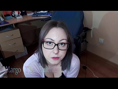 ❤️ Suíonn Cailín Sexy le Gloiní Dildo go domhain ar an gCeamara Porn ardchaighdeáin uainn ga.virtsextor.ru ❌️